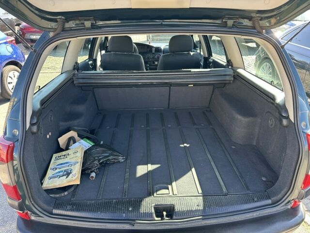 Зелений Опель Омега, об'ємом двигуна 2 л та пробігом 253 тис. км за 2850 $, фото 7 на Automoto.ua