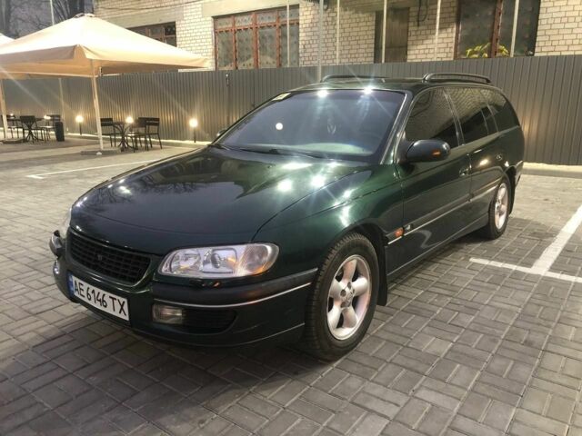 Зеленый Опель Омега, объемом двигателя 2.5 л и пробегом 2 тыс. км за 4100 $, фото 6 на Automoto.ua