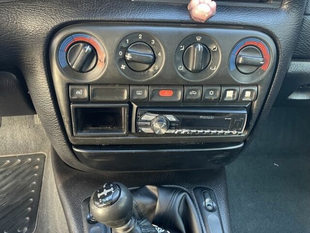 Зелений Опель Омега, об'ємом двигуна 2 л та пробігом 350 тис. км за 2200 $, фото 3 на Automoto.ua