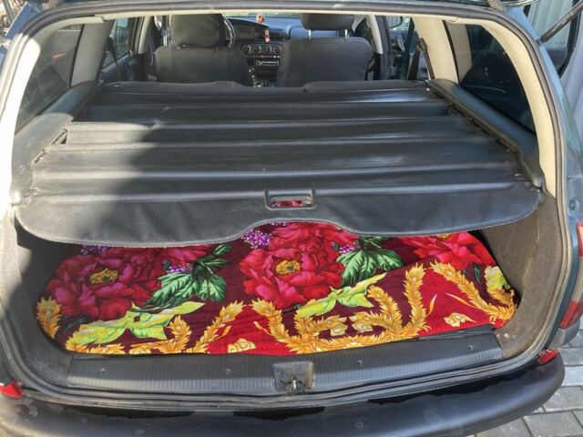 Зелений Опель Омега, об'ємом двигуна 2 л та пробігом 350 тис. км за 2200 $, фото 7 на Automoto.ua