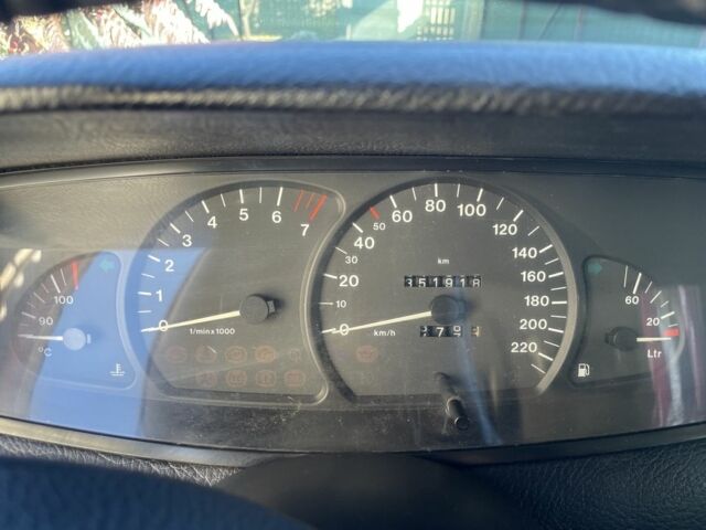 Зелений Опель Омега, об'ємом двигуна 2 л та пробігом 350 тис. км за 2200 $, фото 5 на Automoto.ua