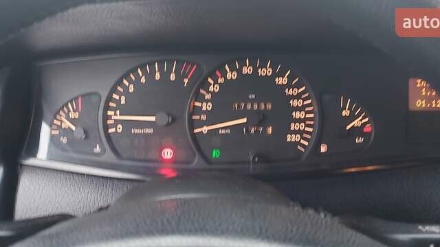 Зелений Опель Омега, об'ємом двигуна 2 л та пробігом 182 тис. км за 3850 $, фото 9 на Automoto.ua