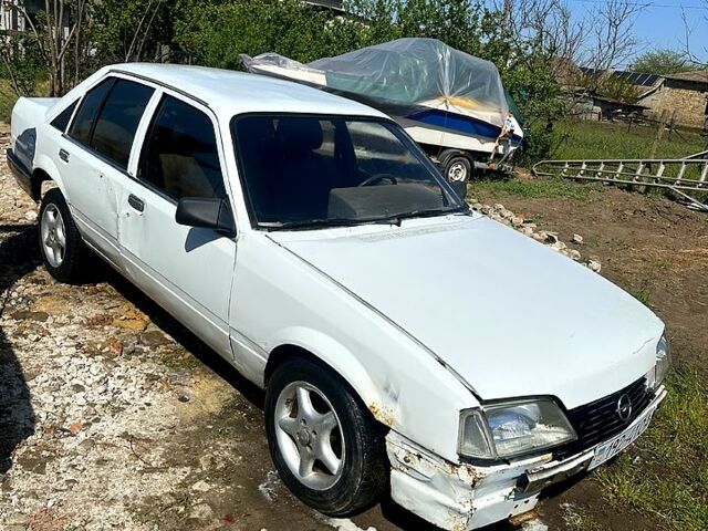Опель Рекорд, объемом двигателя 2 л и пробегом 55 тыс. км за 400 $, фото 5 на Automoto.ua