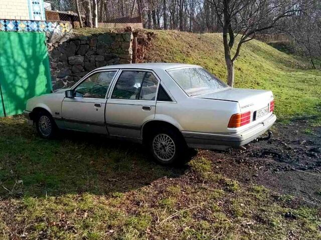 Серый Опель Рекорд, объемом двигателя 2.3 л и пробегом 0 тыс. км за 1100 $, фото 2 на Automoto.ua