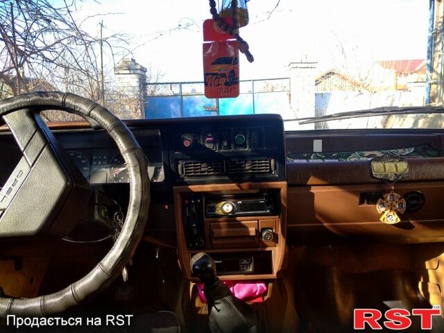 Зеленый Опель Рекорд, объемом двигателя 2 л и пробегом 356 тыс. км за 1150 $, фото 7 на Automoto.ua