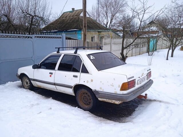 Білий Опель Рекорд, об'ємом двигуна 2 л та пробігом 50 тис. км за 812 $, фото 1 на Automoto.ua