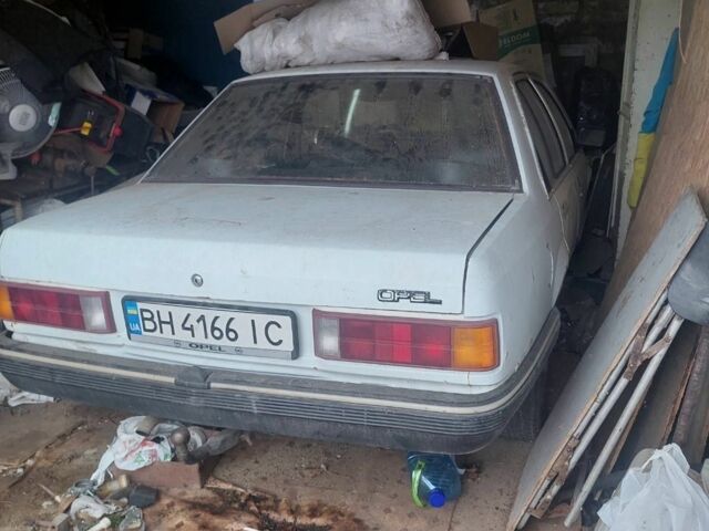 Білий Опель Рекорд, об'ємом двигуна 1.9 л та пробігом 300 тис. км за 250 $, фото 3 на Automoto.ua