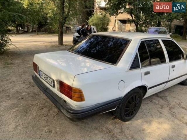 Білий Опель Рекорд, об'ємом двигуна 2.2 л та пробігом 160 тис. км за 1500 $, фото 1 на Automoto.ua