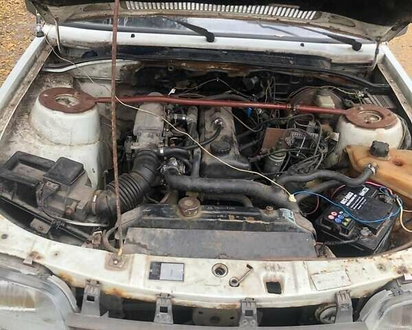 Белый Опель Рекорд, объемом двигателя 2.2 л и пробегом 75 тыс. км за 719 $, фото 1 на Automoto.ua