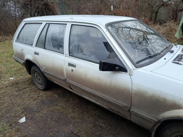 Білий Опель Рекорд, об'ємом двигуна 2 л та пробігом 500 тис. км за 600 $, фото 1 на Automoto.ua