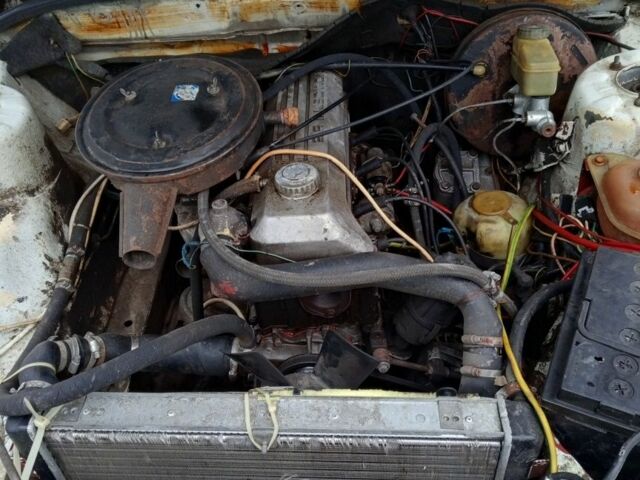 Білий Опель Рекорд, об'ємом двигуна 2 л та пробігом 500 тис. км за 600 $, фото 4 на Automoto.ua