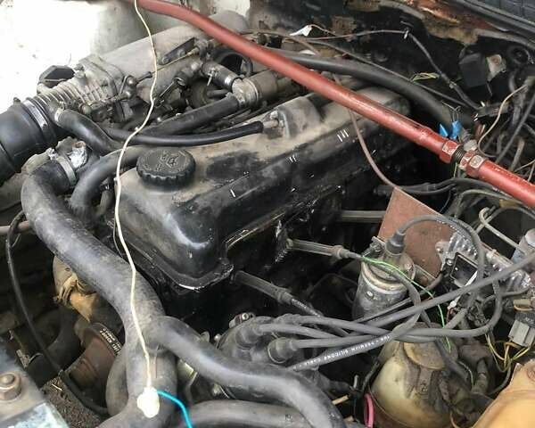 Белый Опель Рекорд, объемом двигателя 2.2 л и пробегом 75 тыс. км за 719 $, фото 3 на Automoto.ua