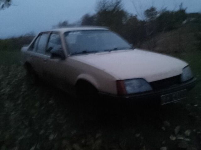 Бежевий Опель Рекорд, об'ємом двигуна 0 л та пробігом 70 тис. км за 1400 $, фото 1 на Automoto.ua