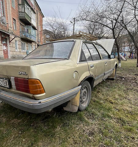 Бежевий Опель Рекорд, об'ємом двигуна 0 л та пробігом 111 тис. км за 350 $, фото 2 на Automoto.ua