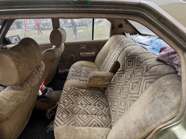 Бежевий Опель Рекорд, об'ємом двигуна 0 л та пробігом 350 тис. км за 397 $, фото 9 на Automoto.ua