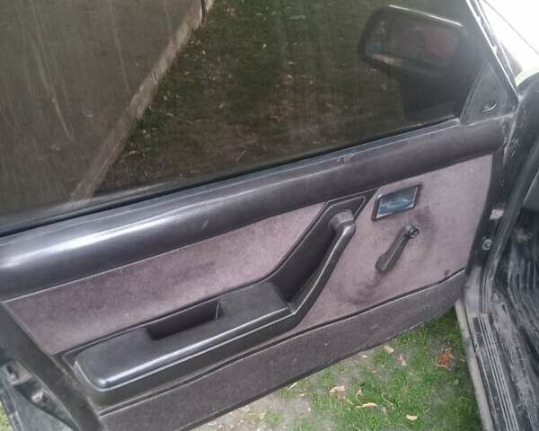 Черный Опель Рекорд, объемом двигателя 1.77 л и пробегом 921 тыс. км за 900 $, фото 4 на Automoto.ua