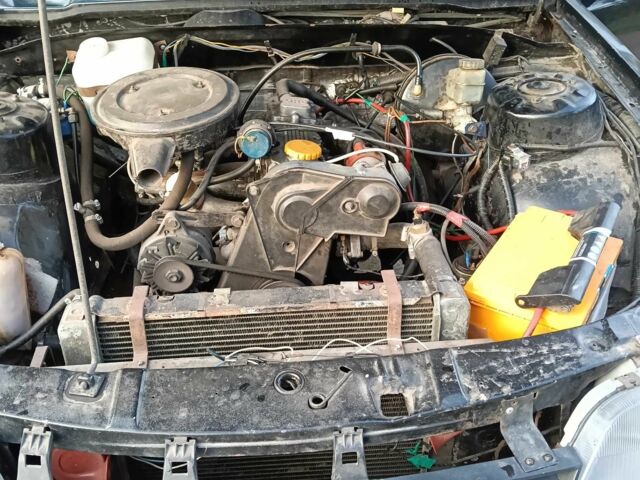 Черный Опель Рекорд, объемом двигателя 2 л и пробегом 1000 тыс. км за 955 $, фото 6 на Automoto.ua