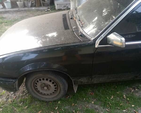 Черный Опель Рекорд, объемом двигателя 1.77 л и пробегом 921 тыс. км за 900 $, фото 7 на Automoto.ua