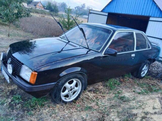 Коричневый Опель Рекорд, объемом двигателя 2 л и пробегом 200 тыс. км за 800 $, фото 3 на Automoto.ua