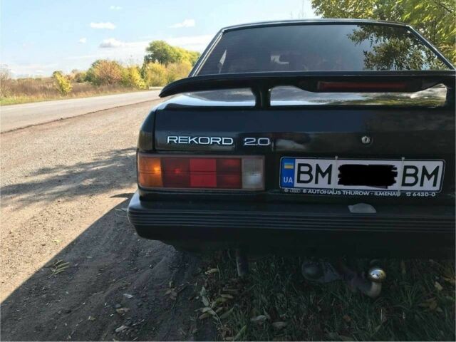 Коричневый Опель Рекорд, объемом двигателя 2 л и пробегом 200 тыс. км за 800 $, фото 9 на Automoto.ua