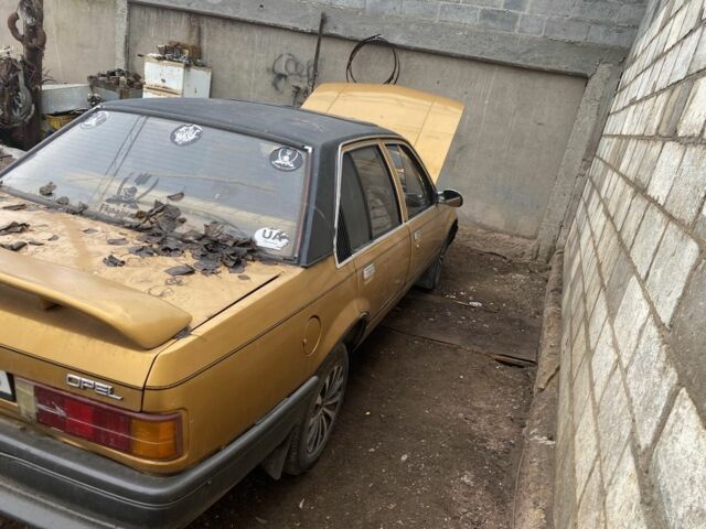 Коричневий Опель Рекорд, об'ємом двигуна 0 л та пробігом 100 тис. км за 500 $, фото 7 на Automoto.ua