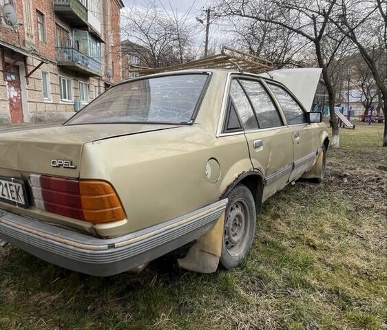 Коричневий Опель Рекорд, об'ємом двигуна 0 л та пробігом 111 тис. км за 350 $, фото 2 на Automoto.ua