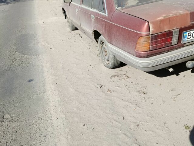 Красный Опель Рекорд, объемом двигателя 2 л и пробегом 500 тыс. км за 300 $, фото 3 на Automoto.ua