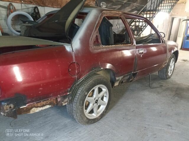 Червоний Опель Рекорд, об'ємом двигуна 2 л та пробігом 43 тис. км за 594 $, фото 4 на Automoto.ua