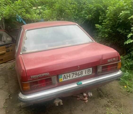 Червоний Опель Рекорд, об'ємом двигуна 0 л та пробігом 1000 тис. км за 959 $, фото 6 на Automoto.ua