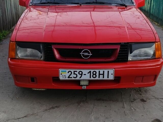 Красный Опель Рекорд, объемом двигателя 2 л и пробегом 1000 тыс. км за 1200 $, фото 5 на Automoto.ua