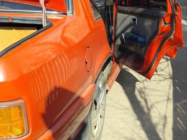 Красный Опель Рекорд, объемом двигателя 2 л и пробегом 1000 тыс. км за 1200 $, фото 19 на Automoto.ua