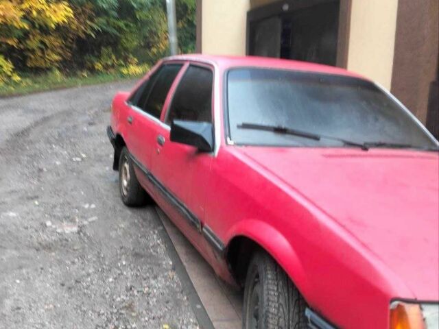 Червоний Опель Рекорд, об'ємом двигуна 2.2 л та пробігом 2 тис. км за 264 $, фото 1 на Automoto.ua