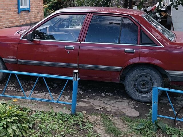 Красный Опель Рекорд, объемом двигателя 2.2 л и пробегом 200 тыс. км за 603 $, фото 2 на Automoto.ua
