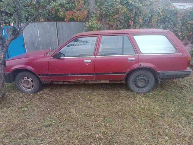 Червоний Опель Рекорд, об'ємом двигуна 2 л та пробігом 250 тис. км за 240 $, фото 4 на Automoto.ua