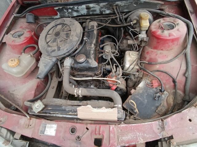 Червоний Опель Рекорд, об'ємом двигуна 2 л та пробігом 250 тис. км за 240 $, фото 1 на Automoto.ua