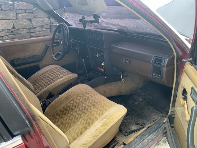 Червоний Опель Рекорд, об'ємом двигуна 2 л та пробігом 3 тис. км за 500 $, фото 3 на Automoto.ua