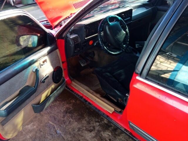 Червоний Опель Рекорд, об'ємом двигуна 0 л та пробігом 100 тис. км за 1100 $, фото 3 на Automoto.ua