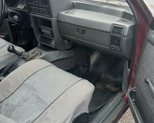 Червоний Опель Рекорд, об'ємом двигуна 1.8 л та пробігом 180 тис. км за 1264 $, фото 2 на Automoto.ua