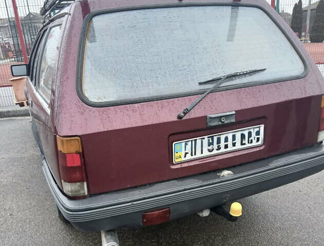 Червоний Опель Рекорд, об'ємом двигуна 1.8 л та пробігом 180 тис. км за 1264 $, фото 5 на Automoto.ua