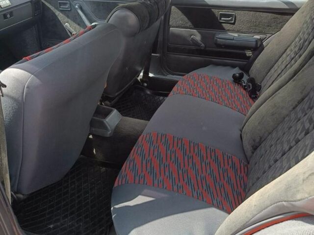 Красный Опель Рекорд, объемом двигателя 0 л и пробегом 200 тыс. км за 830 $, фото 5 на Automoto.ua