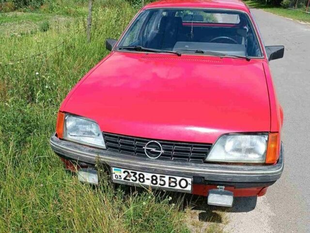Красный Опель Рекорд, объемом двигателя 0 л и пробегом 200 тыс. км за 830 $, фото 1 на Automoto.ua