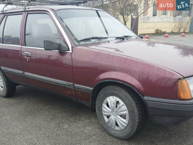 Червоний Опель Рекорд, об'ємом двигуна 1.8 л та пробігом 180 тис. км за 1264 $, фото 7 на Automoto.ua