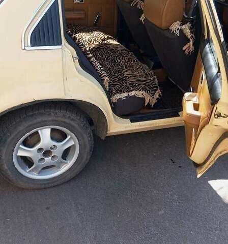 Желтый Опель Рекорд, объемом двигателя 2 л и пробегом 42 тыс. км за 913 $, фото 4 на Automoto.ua