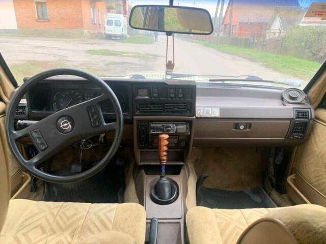 Желтый Опель Рекорд, объемом двигателя 2.3 л и пробегом 327 тыс. км за 798 $, фото 4 на Automoto.ua