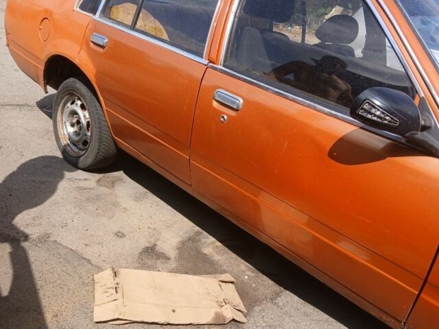 Желтый Опель Рекорд, объемом двигателя 2 л и пробегом 100 тыс. км за 532 $, фото 2 на Automoto.ua