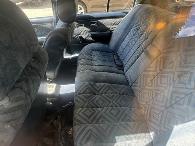 Сірий Опель Рекорд, об'ємом двигуна 2 л та пробігом 100 тис. км за 752 $, фото 5 на Automoto.ua