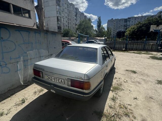 Сірий Опель Рекорд, об'ємом двигуна 2 л та пробігом 100 тис. км за 752 $, фото 3 на Automoto.ua