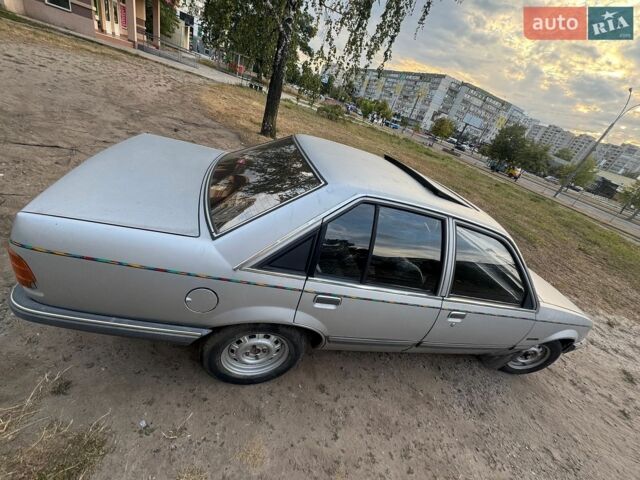 Сірий Опель Рекорд, об'ємом двигуна 2 л та пробігом 92 тис. км за 700 $, фото 6 на Automoto.ua