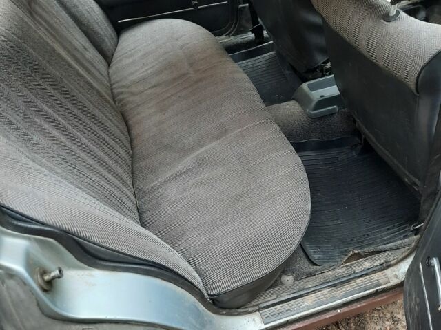 Сірий Опель Рекорд, об'ємом двигуна 2 л та пробігом 100 тис. км за 800 $, фото 6 на Automoto.ua