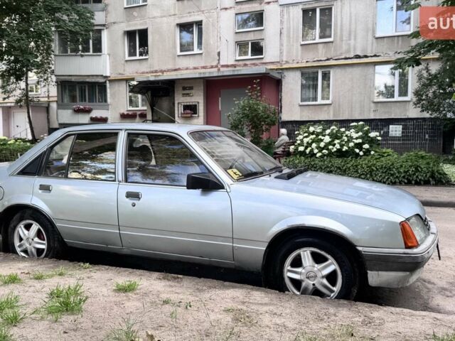 Серый Опель Рекорд, объемом двигателя 0 л и пробегом 170 тыс. км за 1300 $, фото 11 на Automoto.ua